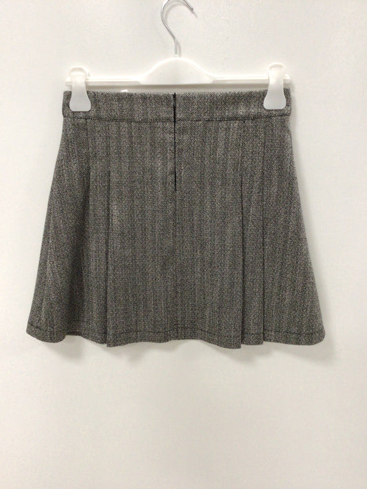 Short pleated skirt