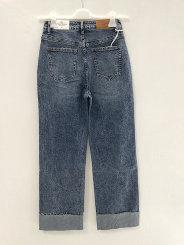 Wide leg jeans