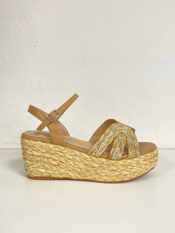 Sandal with rope wedge