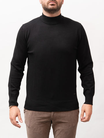 Solid color high neck sweater