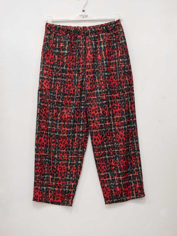 Spotted trousers