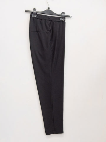 Pantalone capri operato