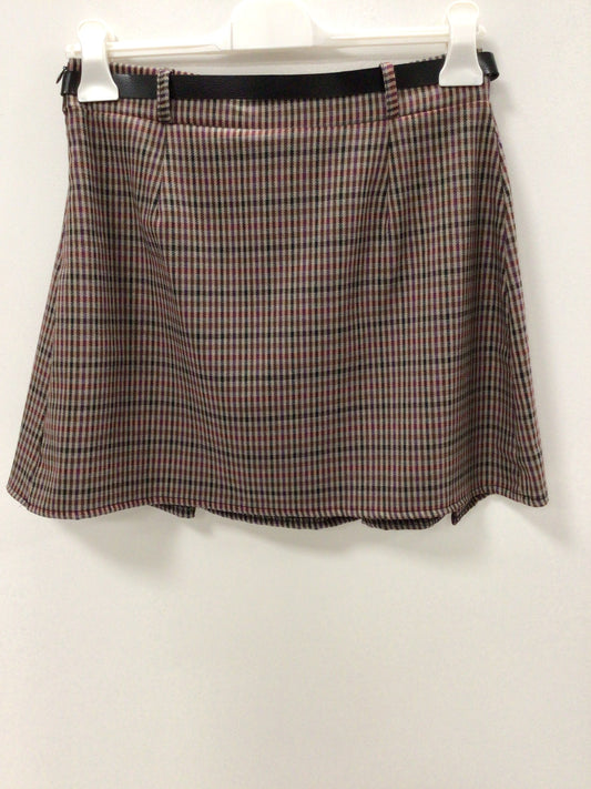 Mini skirt with belt