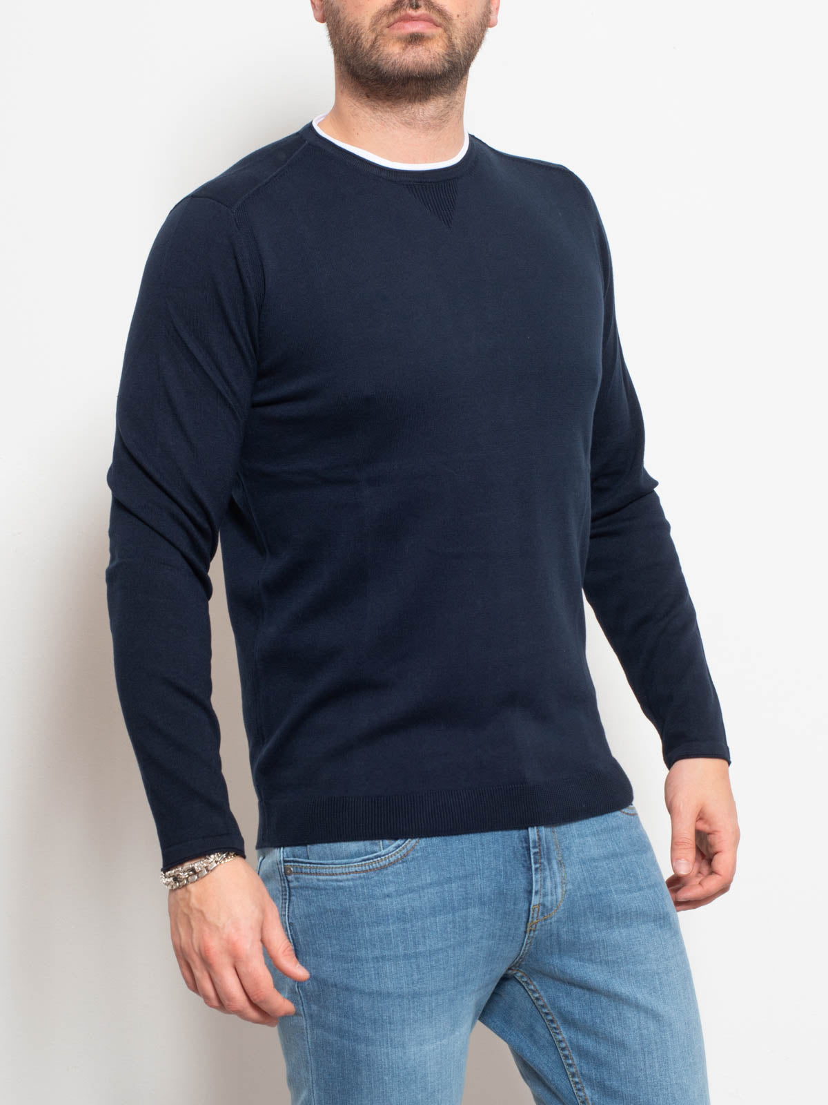 Round neck cotton sweater