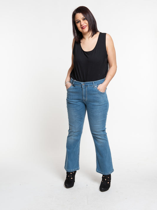 Jeans curvy a trombetta